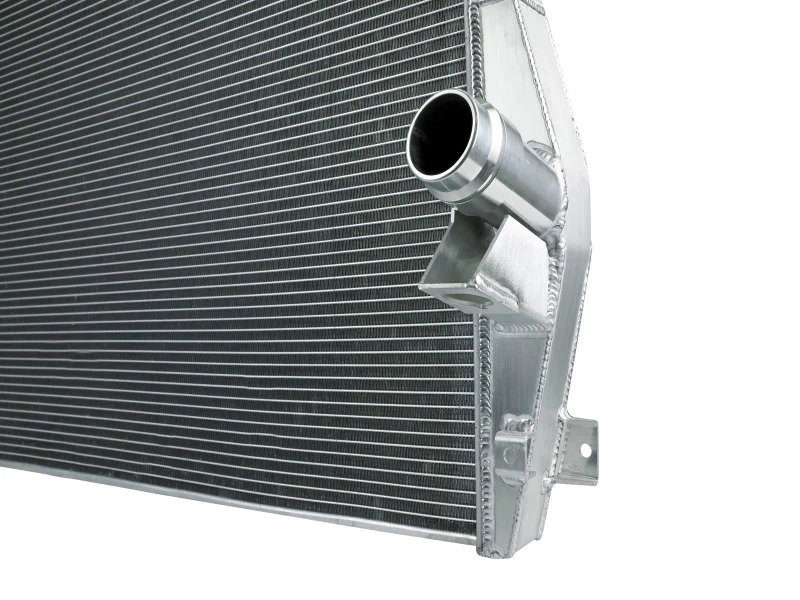 aFe 11-16 Ford F250/F350 Super Duty Power-Stroke V8 6.7L (td) BladeRunner Street Series Radiator - Image 5