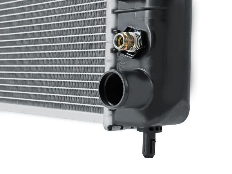 aFe BladeRunner OER Series Radiator 99-13 GM Trucks/SUVs V8 - Image 2