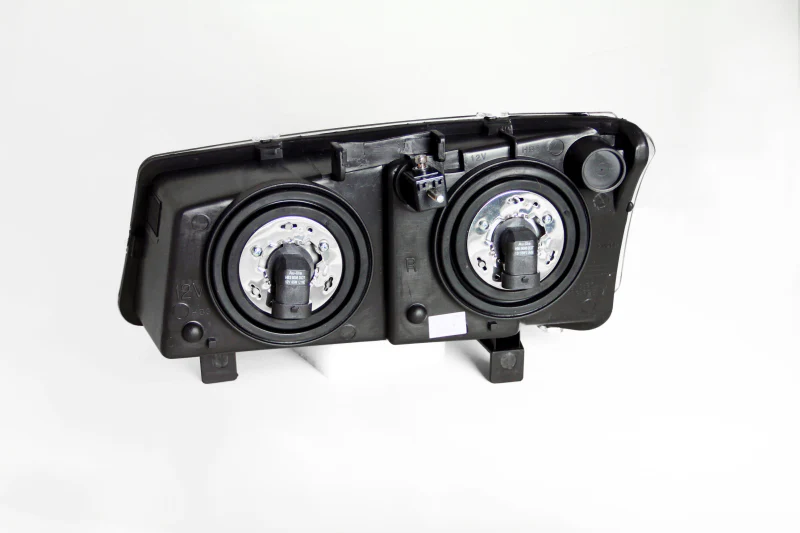 ANZO 2003-2006 Chevrolet Silverado 1500 Crystal Headlights Chrome - Image 3