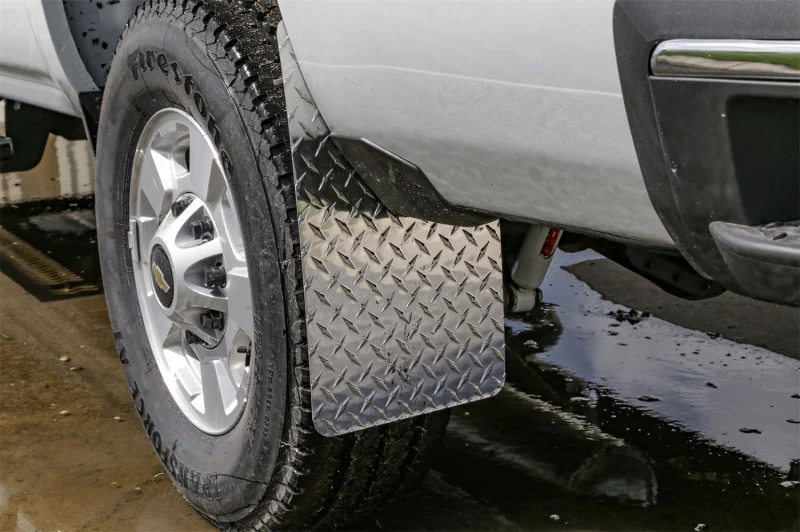 Dee Zee Universal Flaps Brite-Tread Universal 11x19 Notched (Blk) - Image 3
