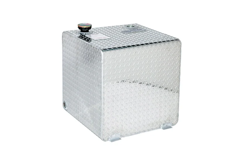 Dee Zee Universal Tanks - Square Brite-Tread Aluminum