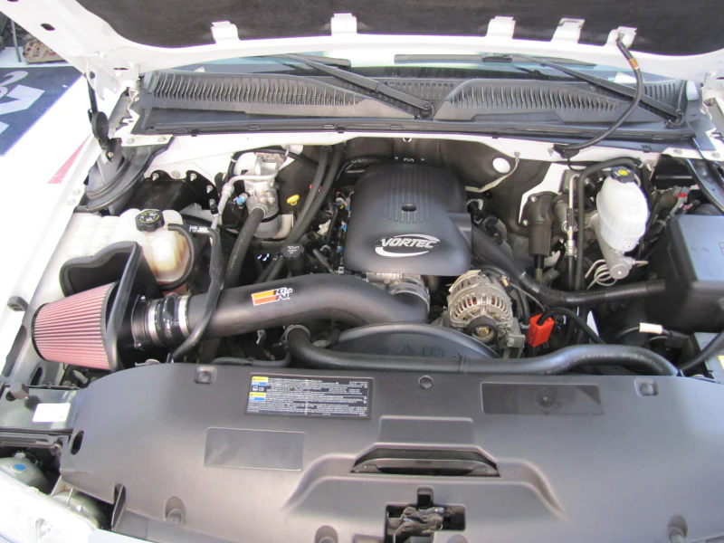 K&N 01-04 Chevy Silverado HD V8-6.0L Performance Intake Kit - Image 4