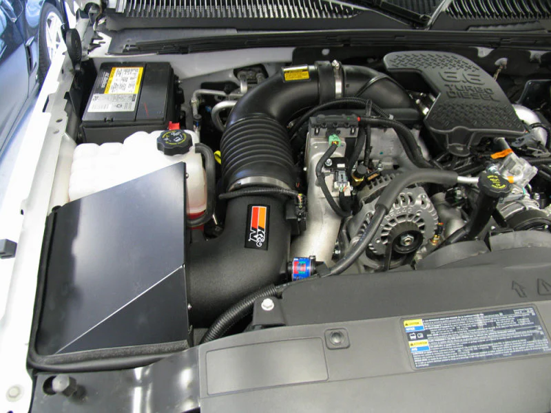K&N 05-06 GM 2500HD/3500HD V8-6.6L Turbo Diesel Performance Intake Kit - Image 2
