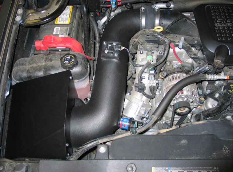 K&N 07-10 Chevy 2500/3500 HD 6.6L-V8 Performance Intake Kit - Image 2