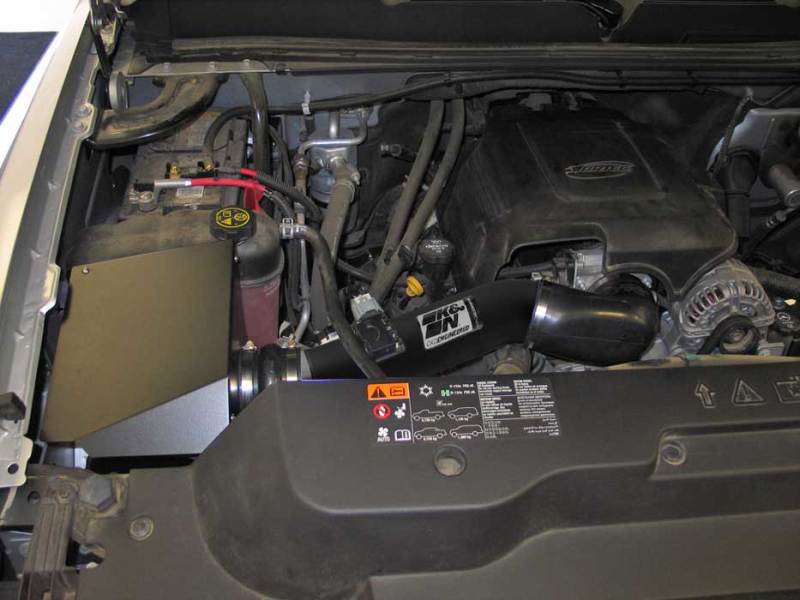 K&N 11-12 Chevy Silverado 2500/3500 HD / 11-12 GMC Sierra 2500/3500 HD High-Flow Perf Intake Kit - Image 3