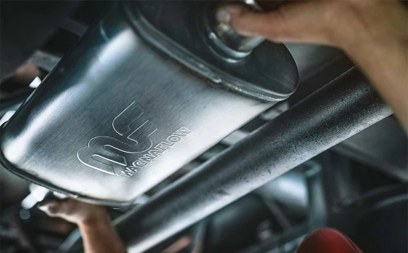 MagnaFlow Muffler Mag SS 18X6X6 3/3 C/C - Image 4