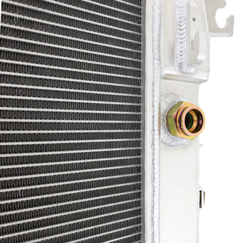 Mishimoto 17-19 Chevrolet/GMC 6.6 L5p Duramax Radiator - Image 7