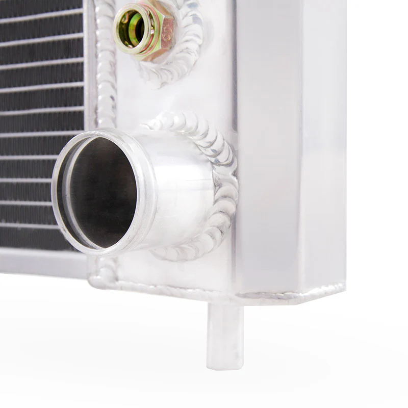 Mishimoto 99-14 Chevrolet Silverado 1500 V8 Aluminum Radiator - Image 4