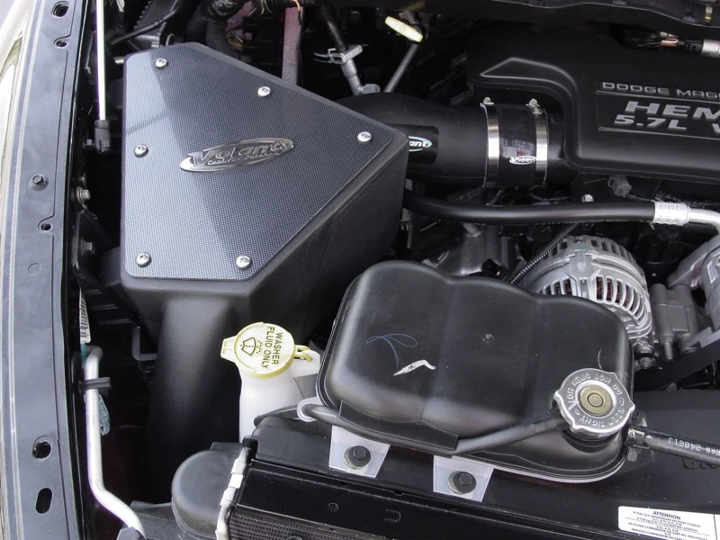 Volant 03-08 Dodge Ram 1500 / 2500 / 3500 5.7 V8 PowerCore Closed Box Air Intake System - Image 2