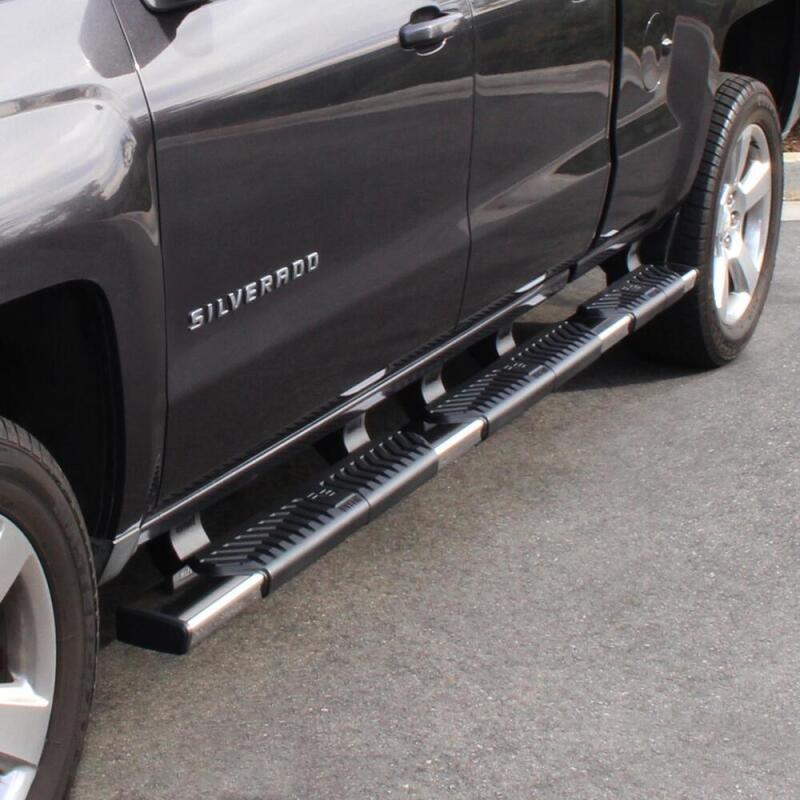 Westin 07-18 Chevrolet Silverado 1500 CC 6.5ft Bed R5 M-Series W2W Nerf Step Bars - Blk - Image 3