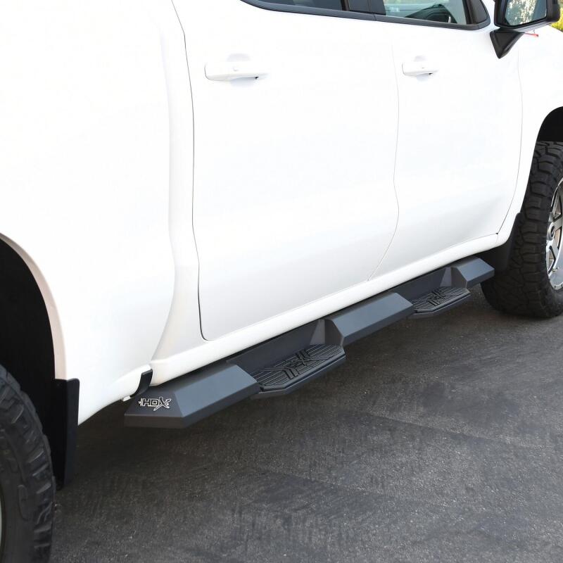 Westin 2019 Chevrolet Silverado/Sierra 1500 Crew Cab Xtreme Nerf Step Bars - Textured Black - Image 5